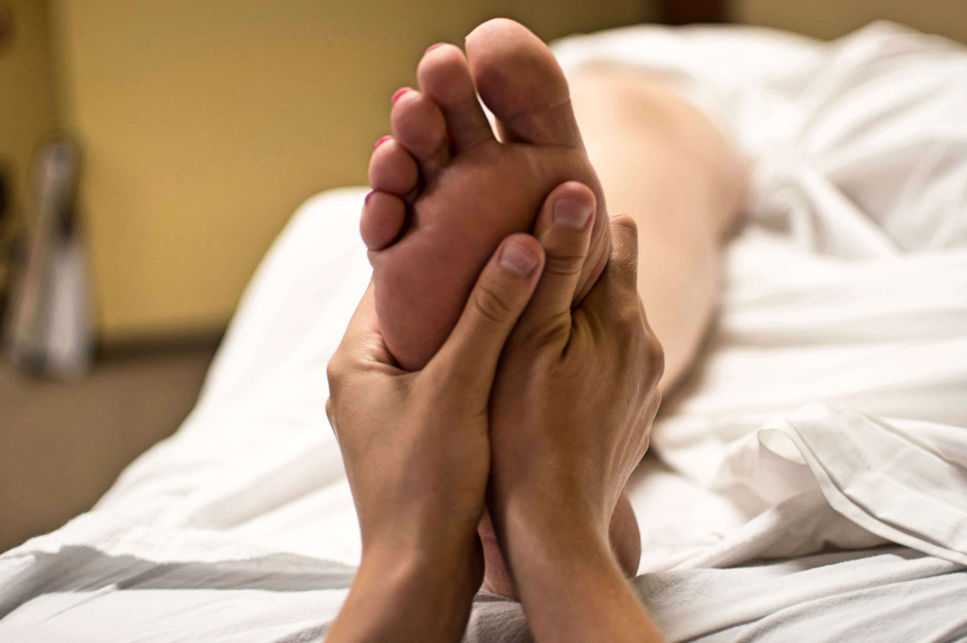 Perform Podiatry - Why Do My Feet Feel Like They’re Burning At Night?
